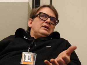 Foto: Christoph Hennes Sinnfrage: Sven Regener, Sänger von "Element of Crime", im Interview mit Kathrin Gemein. 2010-02-01 -Urheberrechtlich geschützt! Honoriert ausschließlich für den Abdruck im "Kölner Stadt-Anzeiger". Weitergabe an Dritte nur nach Absprache mit dem Urheber!!-